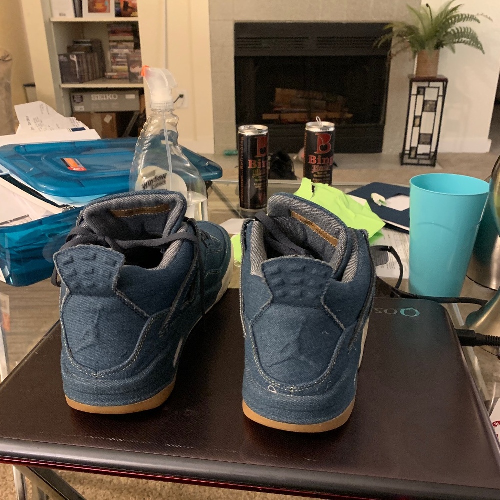 Jordan 4 Retro Levis Denim